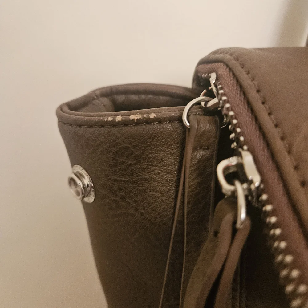 Roots Brown Leather Backpack - Picture 2 of 4